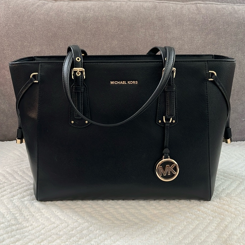 Michael Kors ‘Voyager’ Leather Tote Bag